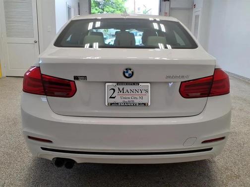 ALPINE WHITE 2016 BMW 328 4dr Sdn 328i RWD South Africa SULEV