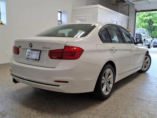 ALPINE WHITE 2016 BMW 328 4dr Sdn 328i RWD South Africa SULEV