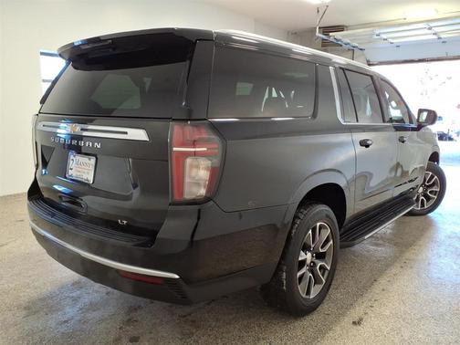 2021 Chevrolet Suburban LT