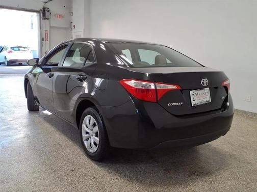 BLK 2016 Toyota Corolla L
