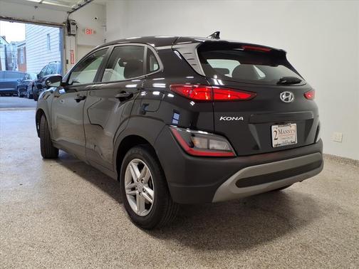 2023 Hyundai KONA SE