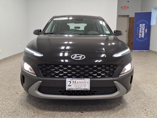 2023 Hyundai KONA SE