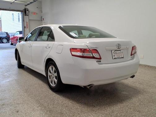 2011 Toyota Camry LE