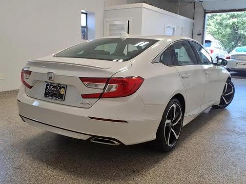 WHI 2019 Honda Accord Sport