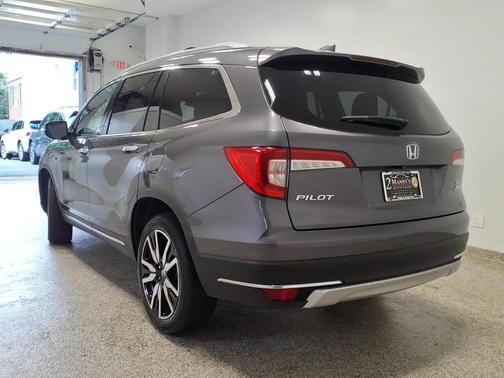 GRY 2019 Honda Pilot Touring 7-Passenger