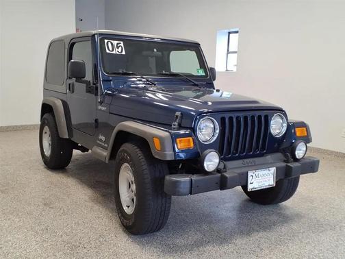 BLU 2005 Jeep Wrangler Sport