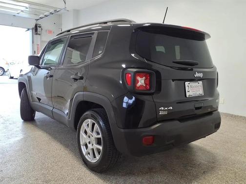 Black Clearcoat 2019 Jeep Renegade Latitude