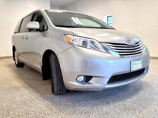 2012 Toyota Sienna XLE