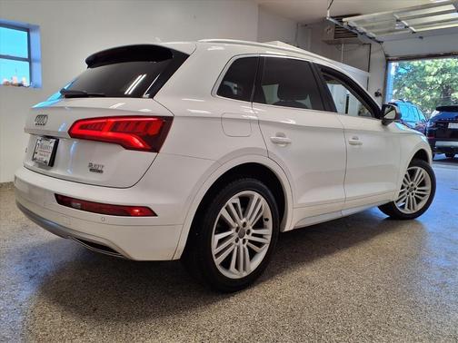 2018 Audi Q5 2.0T Premium Plus