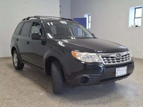 GRY 2011 Subaru Forester 2.5 X