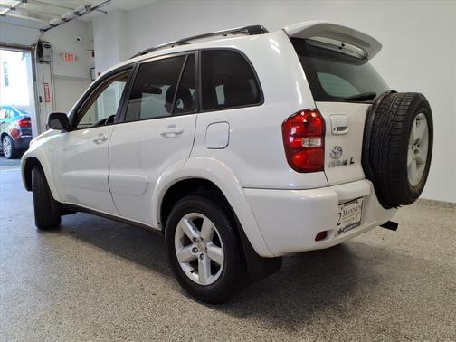 2005 Toyota RAV4 Base