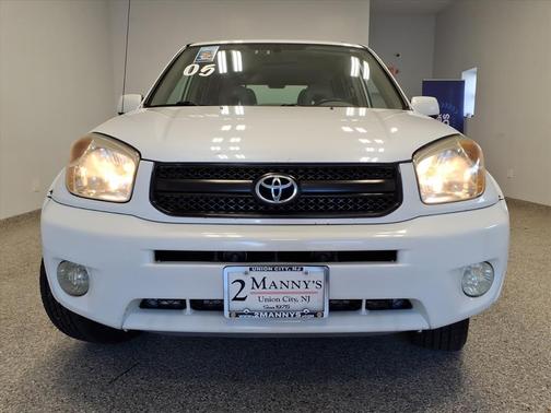 2005 Toyota RAV4 Base