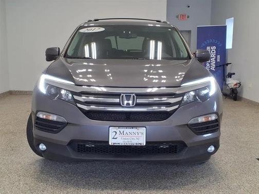 GRY 2017 Honda Pilot EX-L
