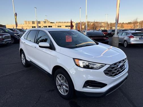2022 Ford Edge SPORT