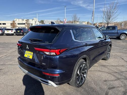 2022 Mitsubishi Outlander SEL