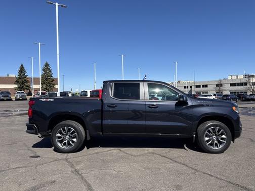 Dark Ash Metallic 2024 Chevrolet Silverado 1500 RST