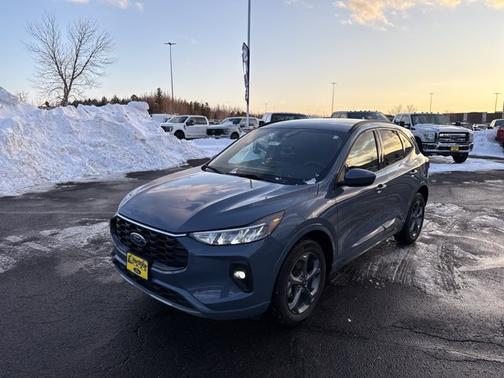 2023 Ford Escape ST-LINE SELECT