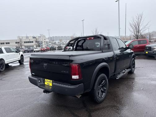 Diamond Black Crystal Pearlcoat 2023 RAM 1500 Classic SLT