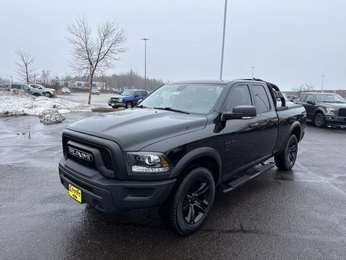 Diamond Black Crystal Pearlcoat 2023 RAM 1500 Classic SLT Truck