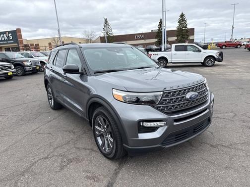 CARBONIZED GRAY METALLIC 2022 Ford Explorer XLT