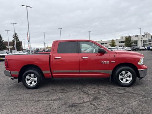 2017 RAM 1500 SLT