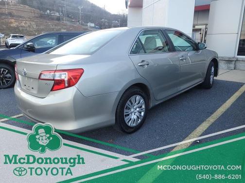 2014 Toyota Camry LE