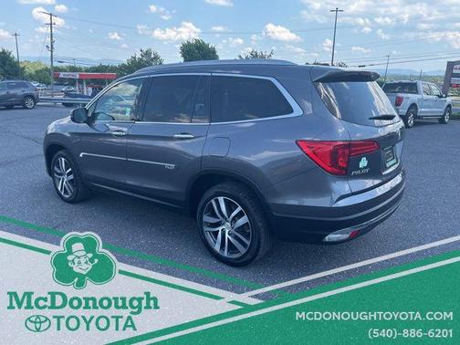 Modern Steel Metallic 2017 Honda Pilot Elite