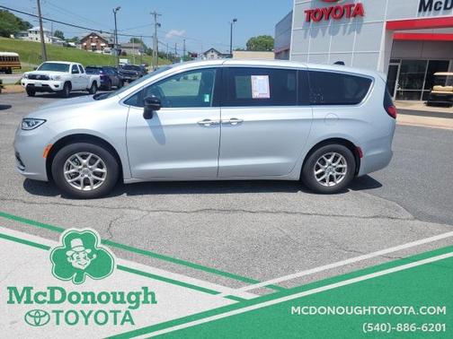 2024 Chrysler Pacifica Touring L