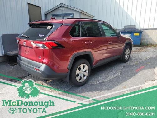 2020 Toyota RAV4 LE