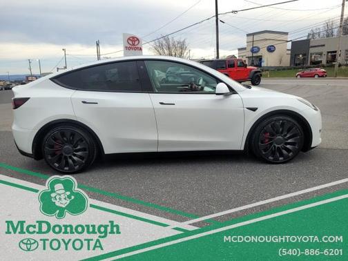 2022 Tesla Model Y Performance Dual Motor All-Wheel Drive