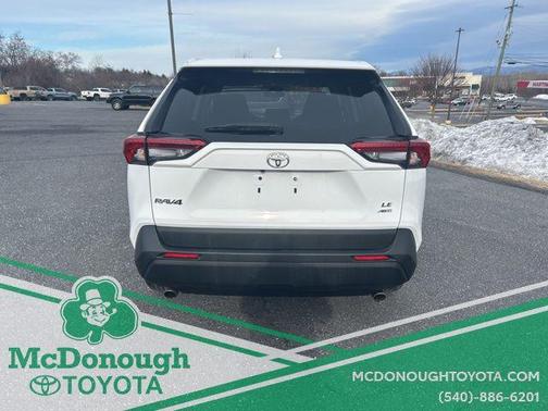 2024 Toyota RAV4 LE