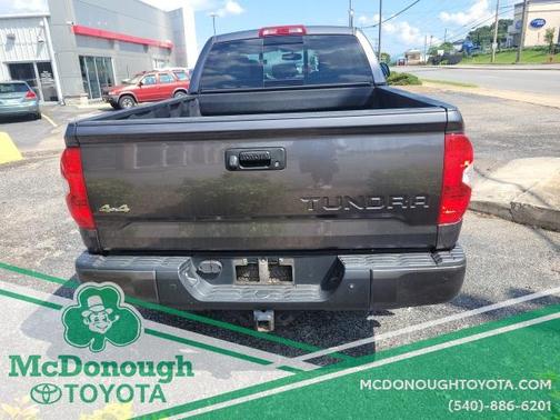 2017 Toyota Tundra SR5