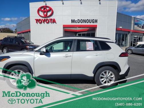 2024 Toyota Corolla Cross LE