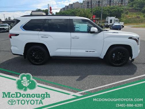 2025 Toyota Sequoia SR5