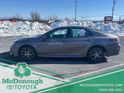 2024 Toyota Camry SE