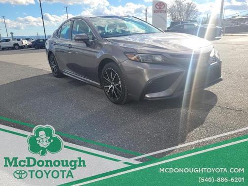 2024 Toyota Camry SE