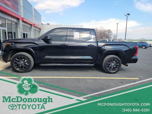 2022 Toyota Tundra Platinum