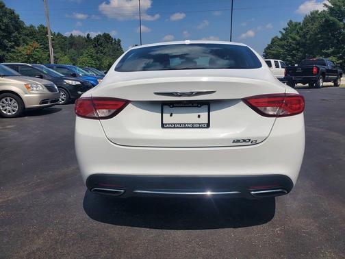 2015 Chrysler 200 C