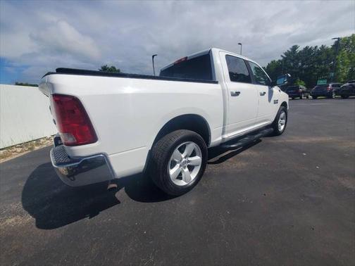 2016 RAM 1500 SLT