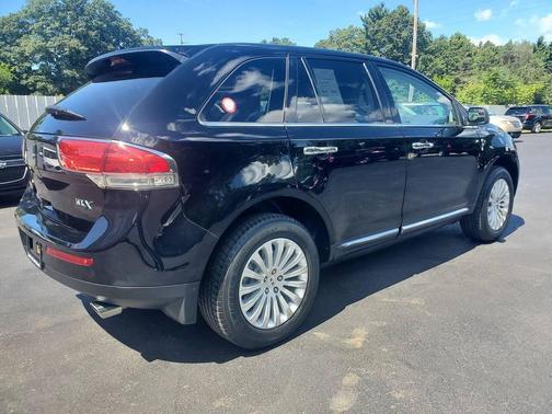 2012 Lincoln MKX Base
