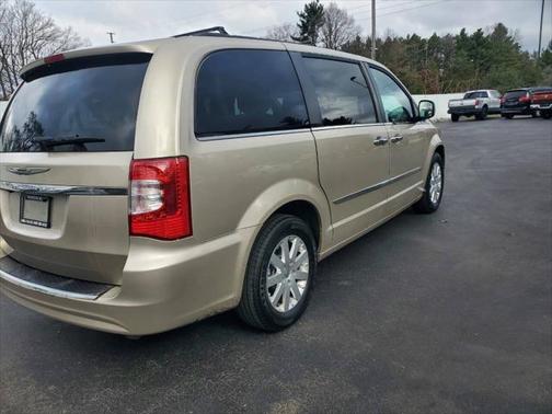 2015 Chrysler Town & Country Touring