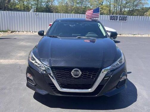2020 Nissan Altima SR FWD