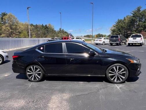 2020 Nissan Altima SR FWD