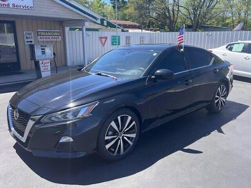 2020 Nissan Altima SR FWD