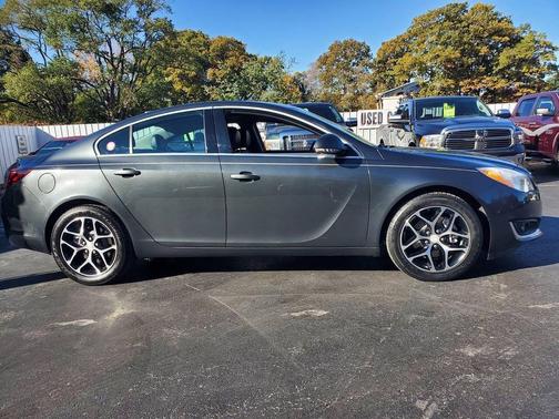 2017 Buick Regal Turbo Sport Touring