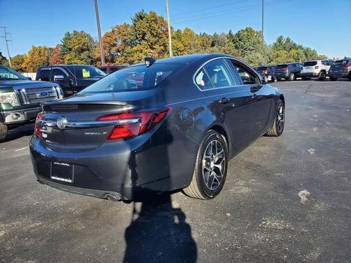2017 Buick Regal Turbo Sport Touring