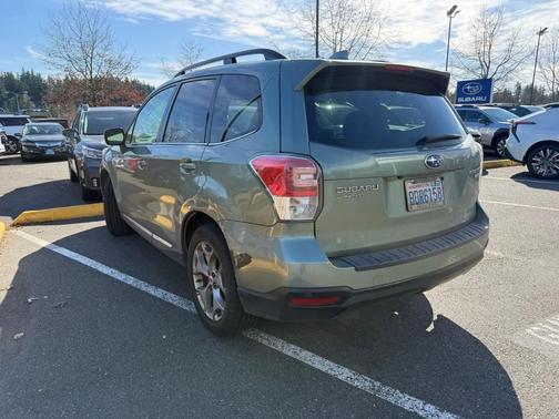 Jasmine Green Metallic 2017 Subaru Forester 2.5i Touring