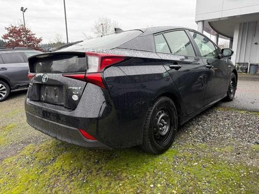 2022 Toyota Prius XLE