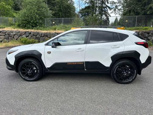 Crystal White Pearl 2025 Subaru Crosstrek Wilderness