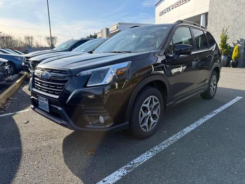 2023 Subaru Forester Premium